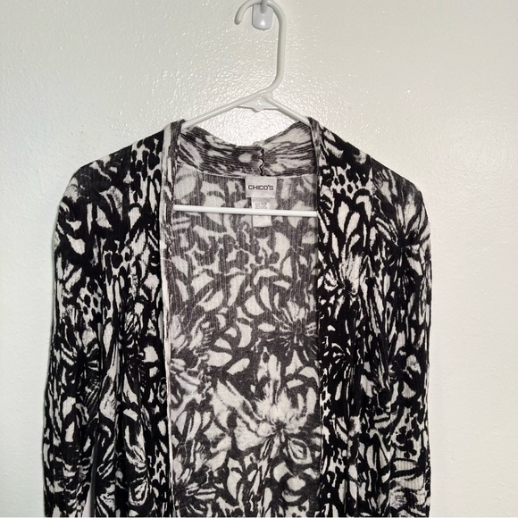 Chico’s Open Front Cardigan Black White Floral 1 - Picture 2 of 9